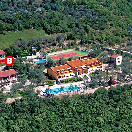 Szálloda Taki Village