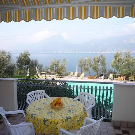 Taki Village Hotel Brenzone sul Garda