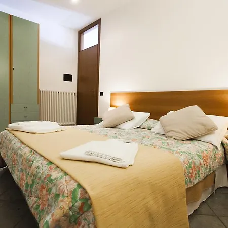 Taki Village Hotel Brenzone sul Garda