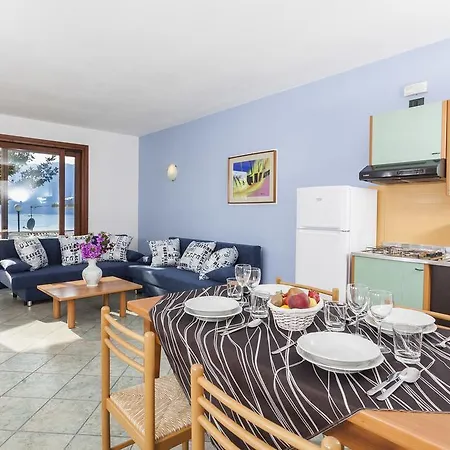 Taki Village Hotel 3*