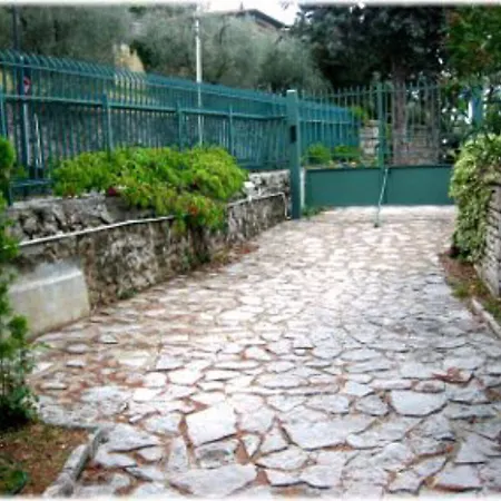 Taki Village Szálloda