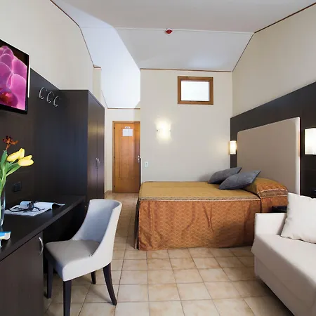 Hotel Taki Village 3*