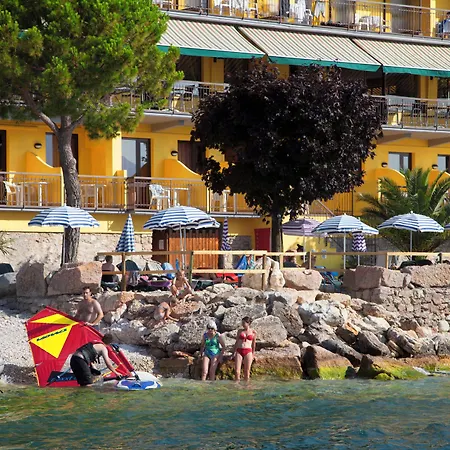Taki Village 3* Brenzone sul Garda
