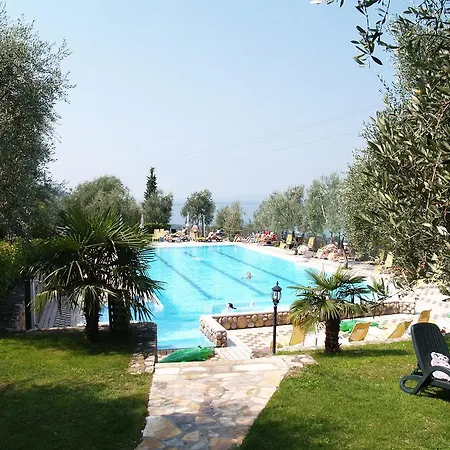 Szálloda Taki Village 3*