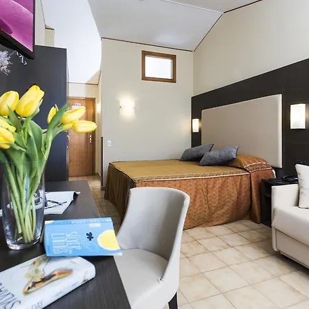 Hotel Taki Village 3*