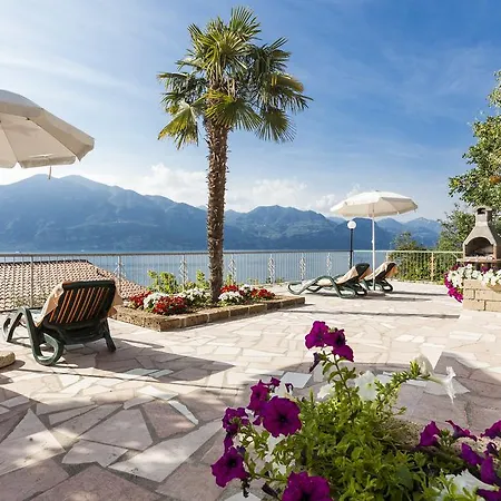 Taki Village Hotell
