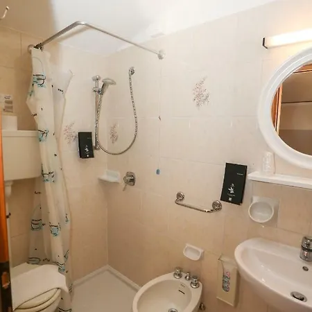 Taki Village Hotel 3*
