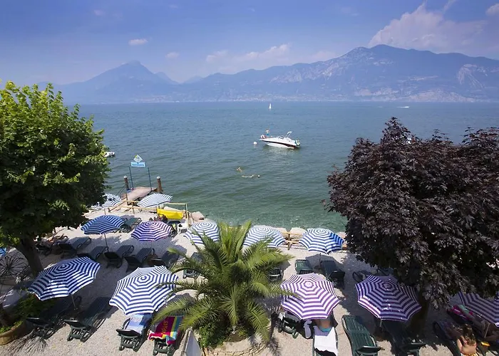 Taki Village Hotel Brenzone sul Garda